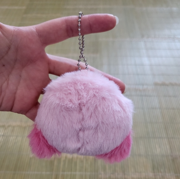Kirby Plush Keychain Charm - Picture 3 of 6